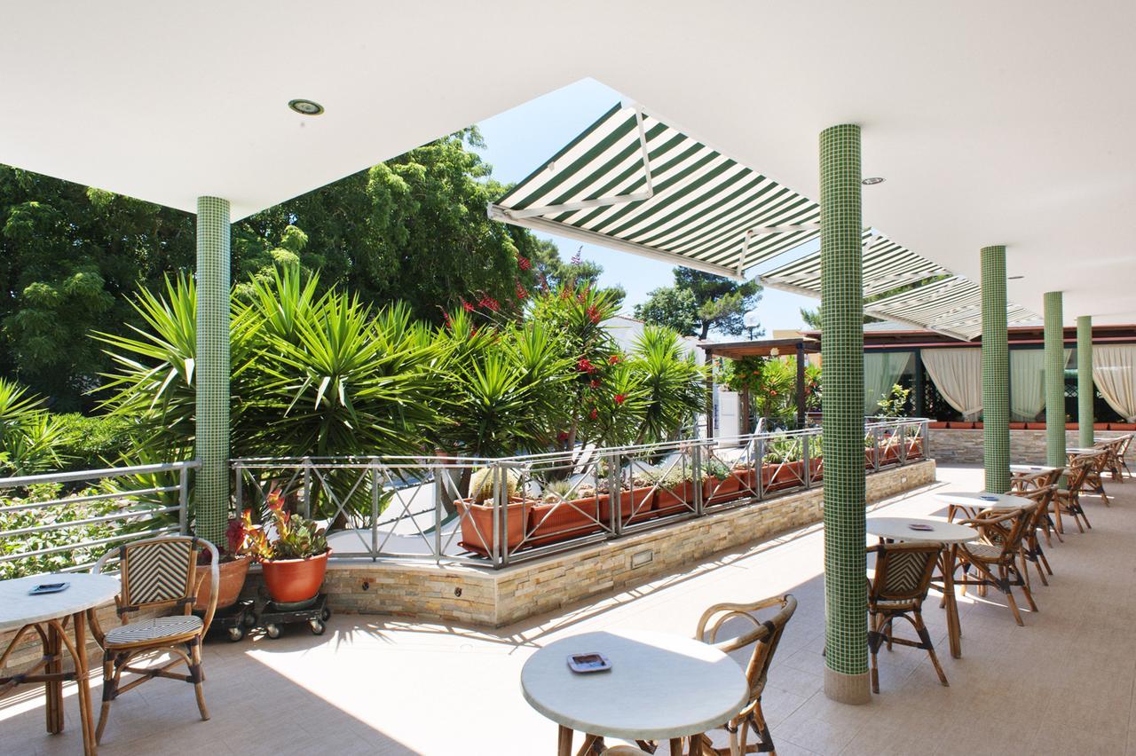 Hotel La Tramontana San Domino Exterior photo